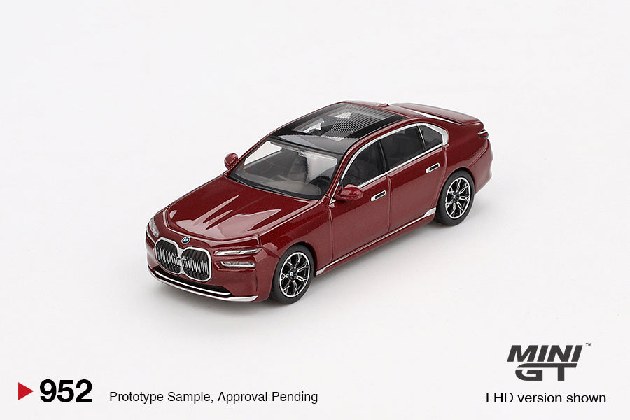 Mini GT BMW i7 xDrive60 Aventurin